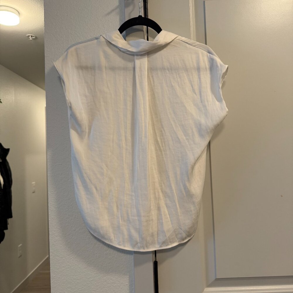 Banana Republic Blouse - Picture 2 of 4